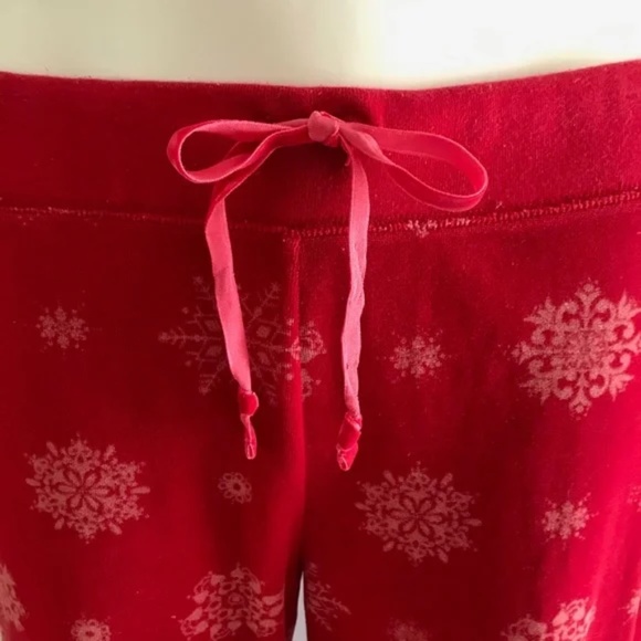 Old Navy Red Velour Pants & Naughty Nice L/S Tee Top - Picture 5 of 10